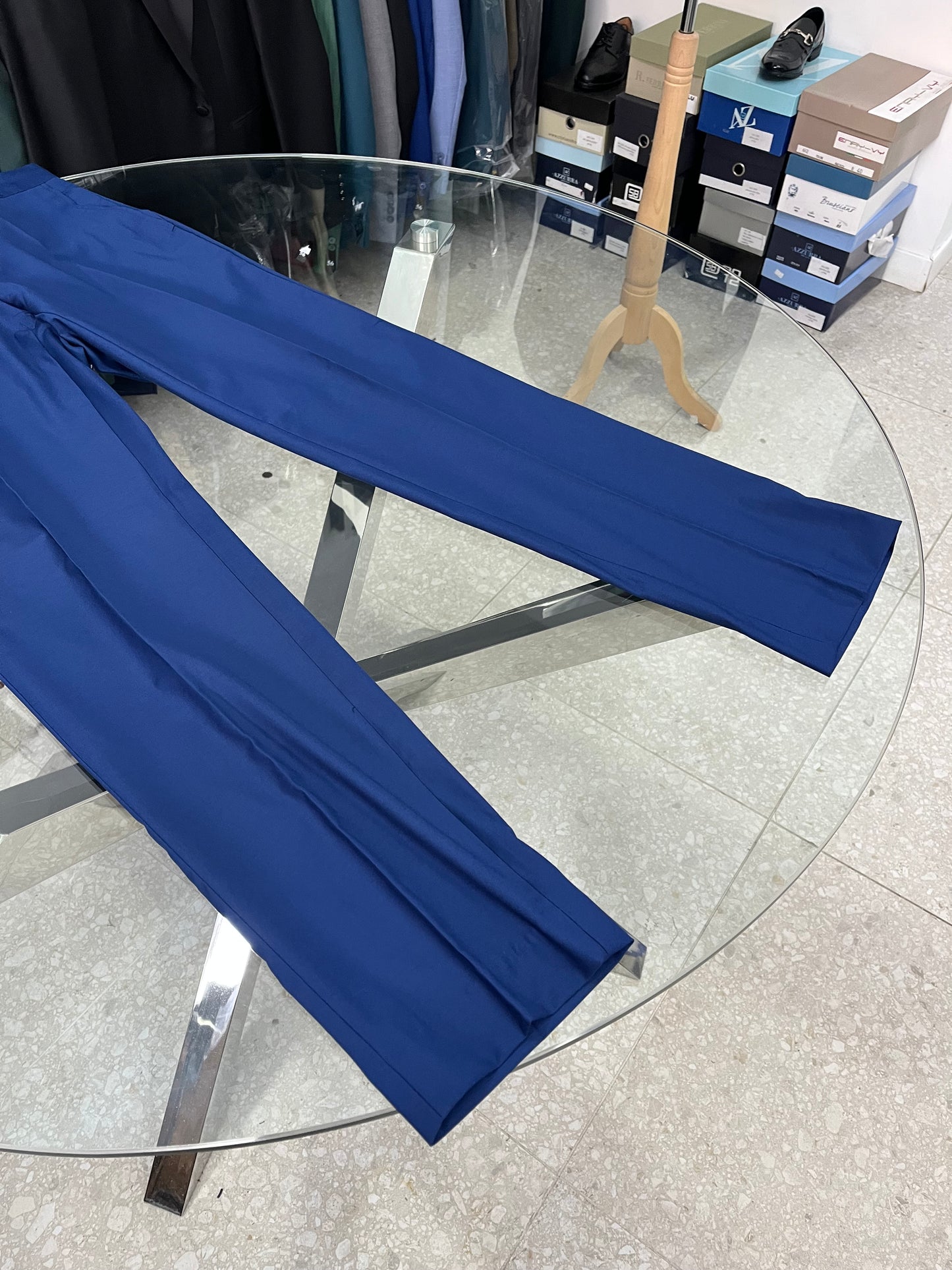Abito uomo blu doppio petto con collo lucido