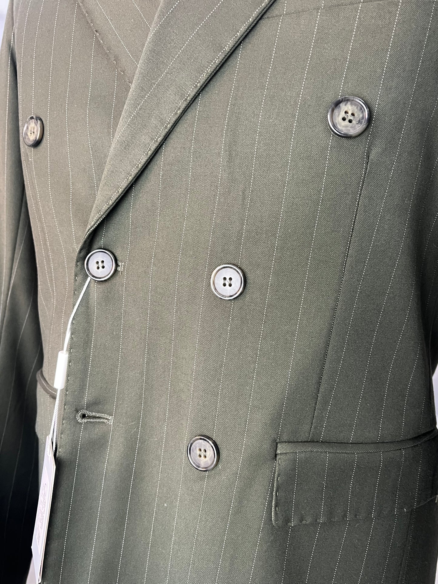 abito gessato verde