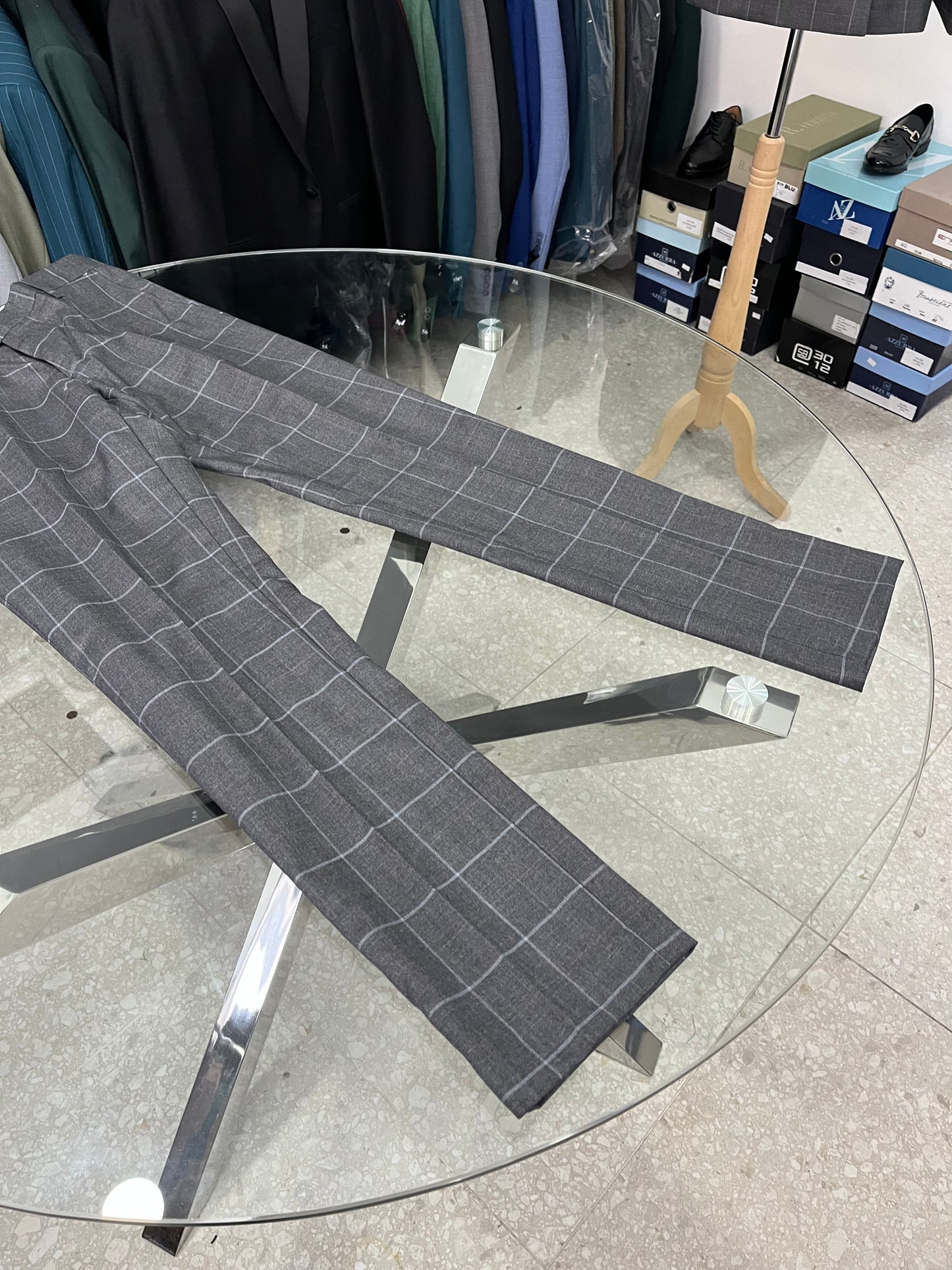 Abito uomo grigio a quadri