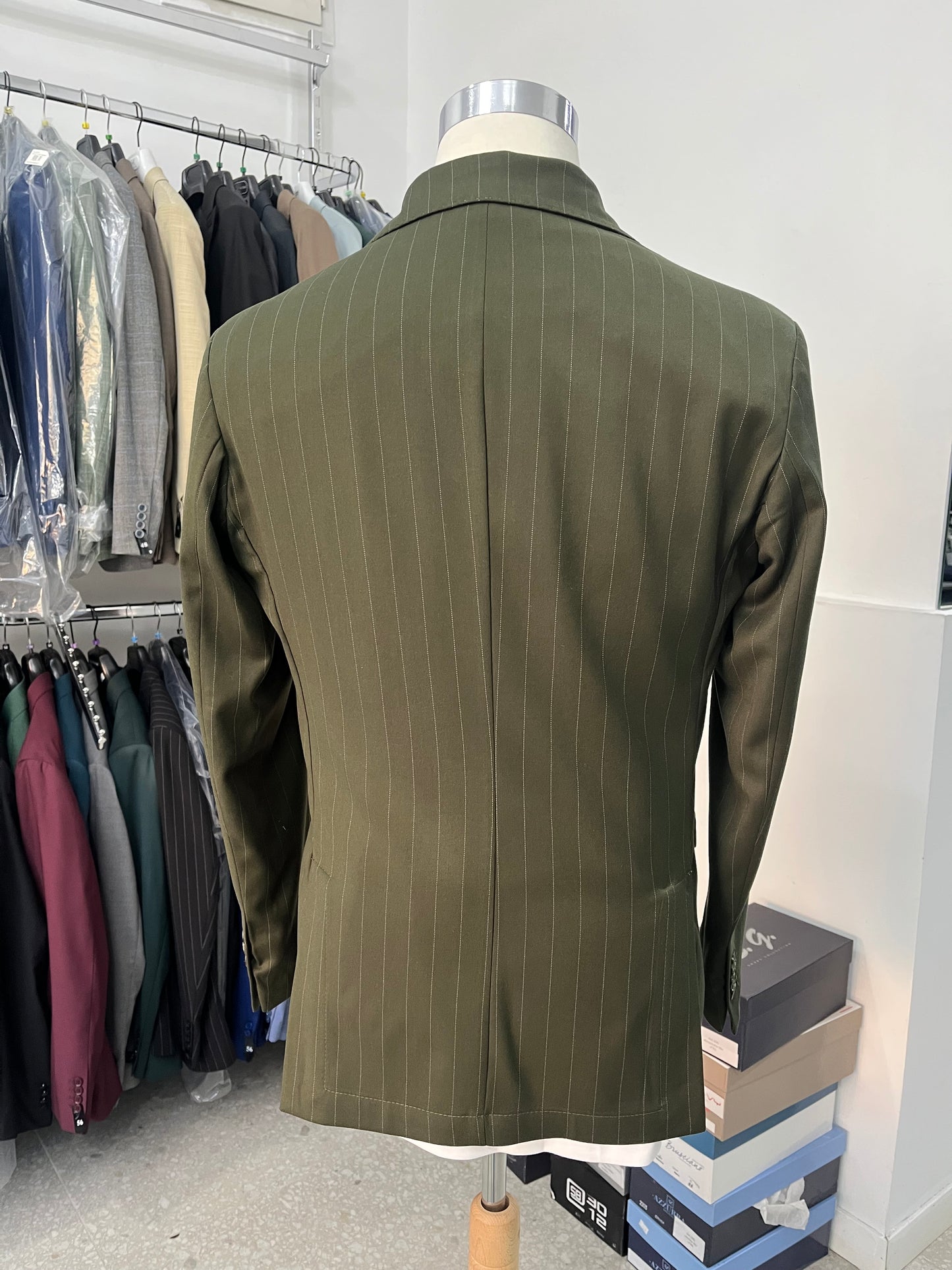 abito gessato verde