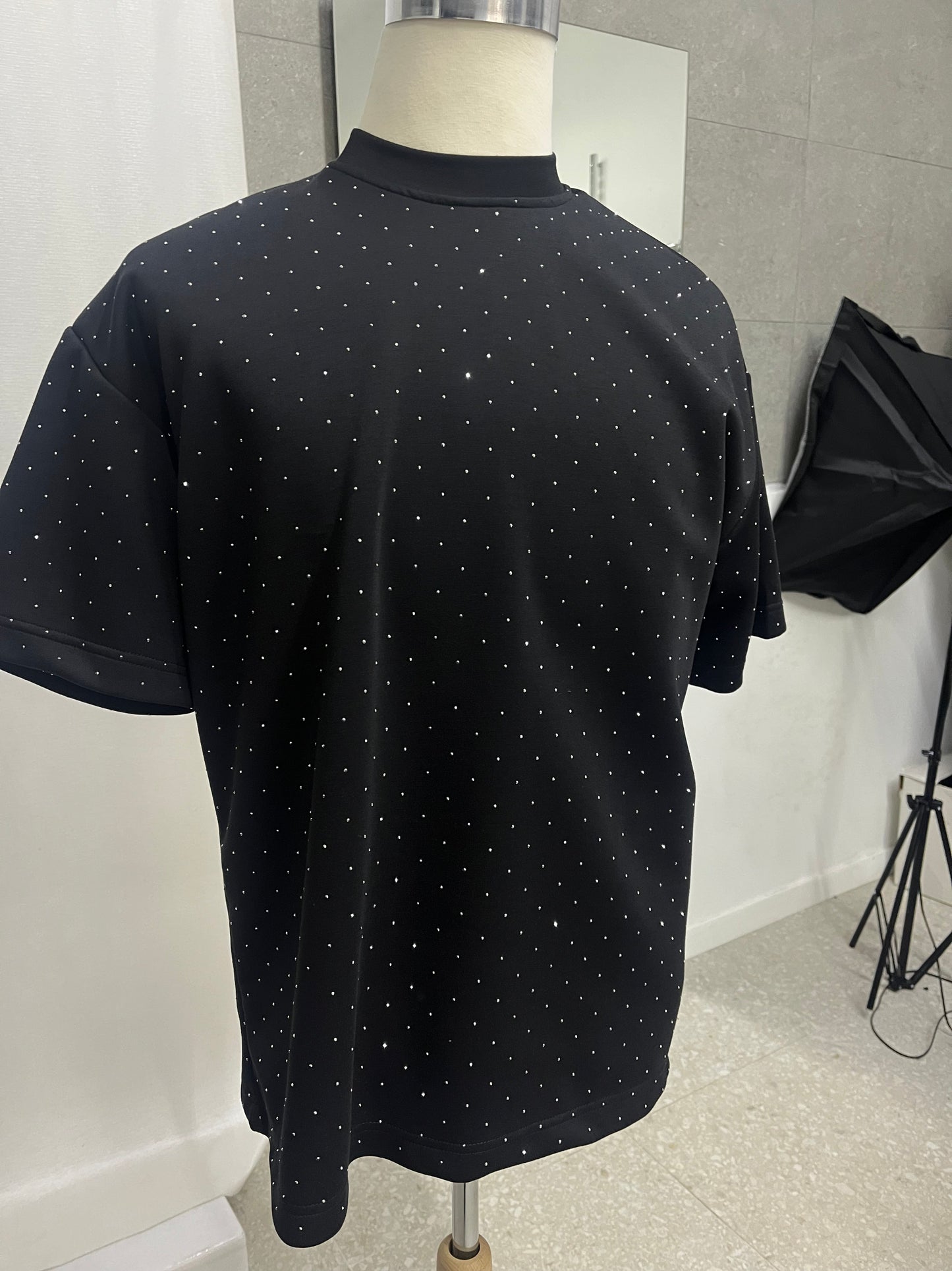 T-shirt con brillanti