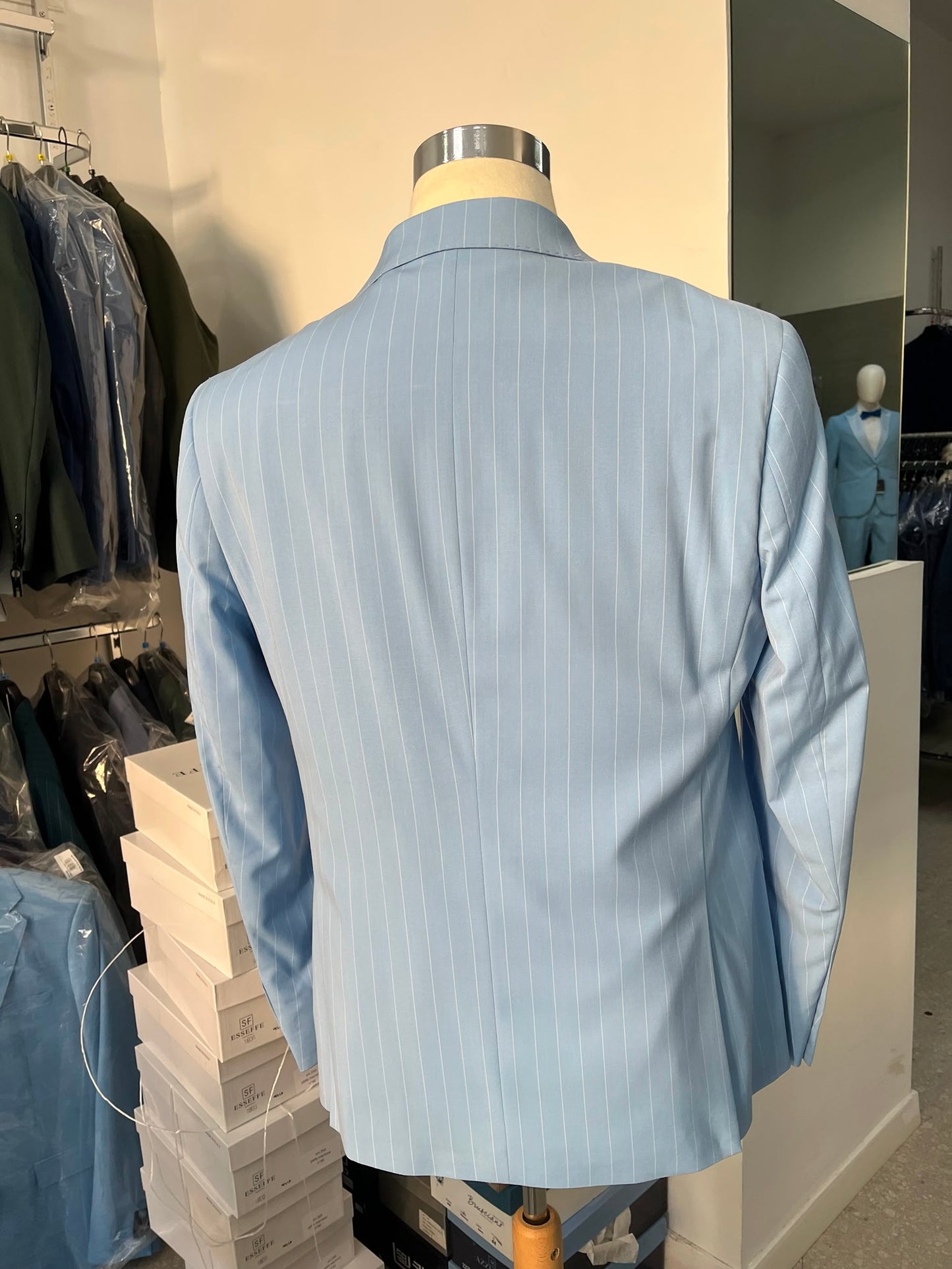 Doppio petto azzurro gessato